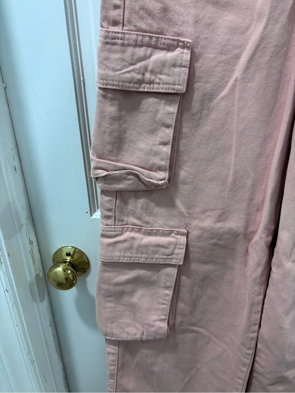 The Ragged Priest Women’s Brat Cargo Jeans Size 24 Pink Low Rise Wide Leg Nwt — image 4 of 8